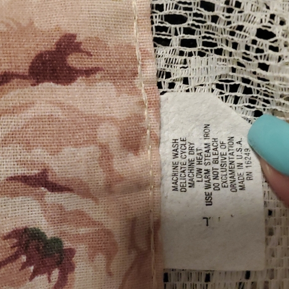 Kitchen window topper - Picture 7 of 9